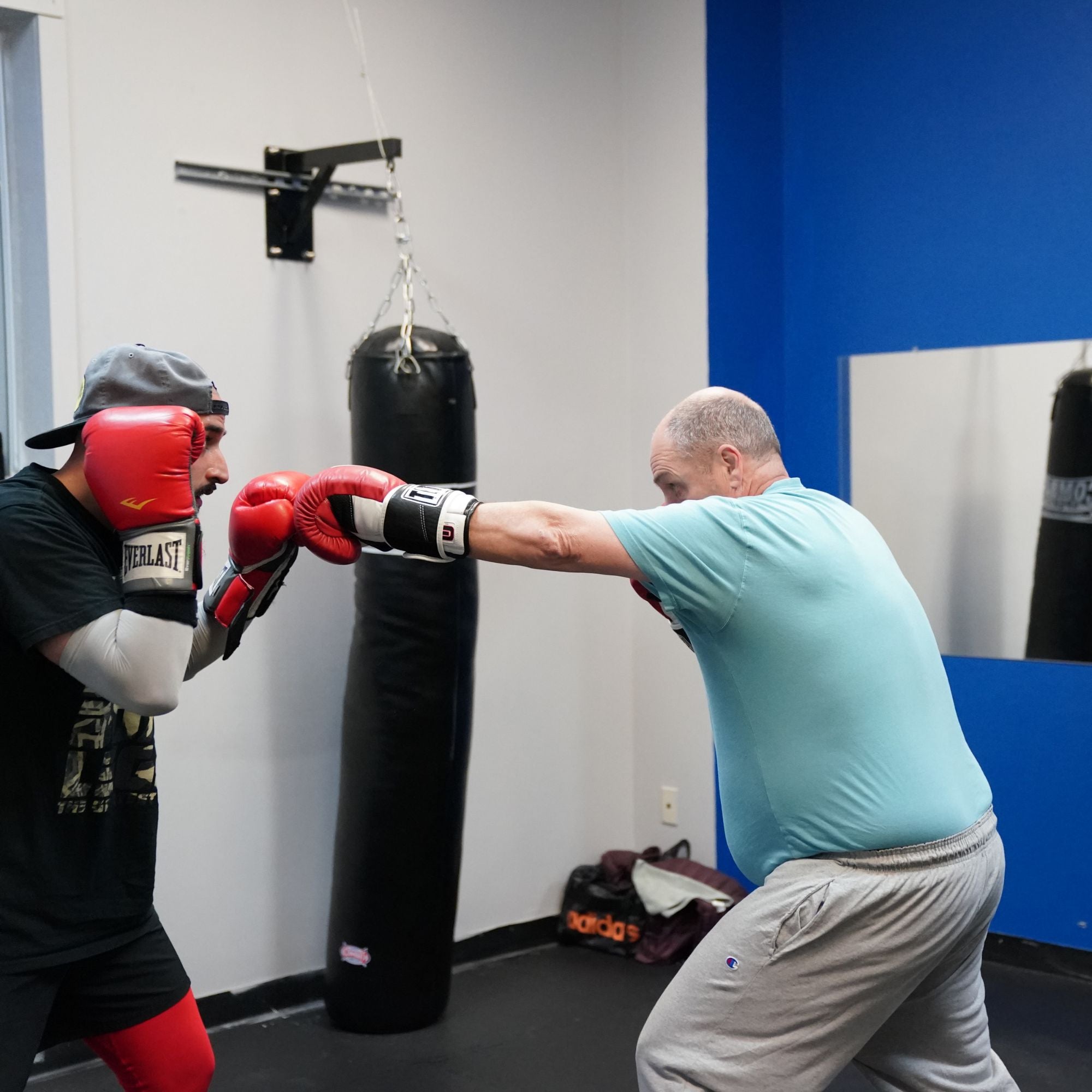 Gym bag for online boxing gloves